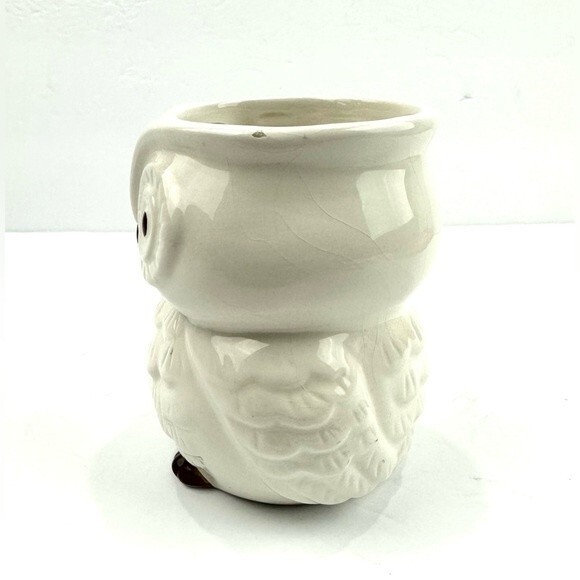 Adorable white and brown ceramic owl - Picture 9 of 12
